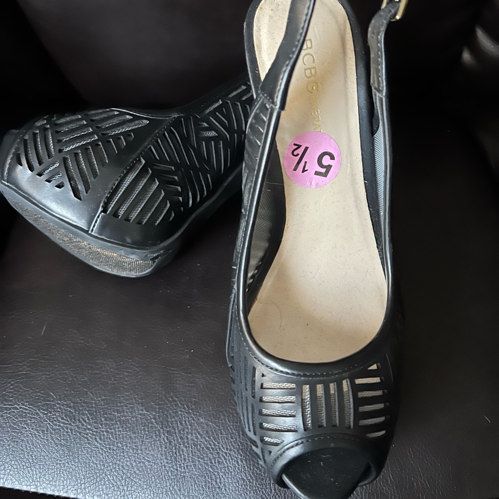 BCBGeneration like new peep-toe pumps women’s size 5.5 - Picture 2 of 4